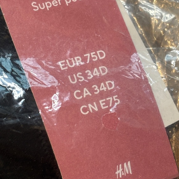 NWT H&M 2-Pack LOT Super Push-Up Bras Black & Beige Underwire Padded 34D - Picture 5 of 5